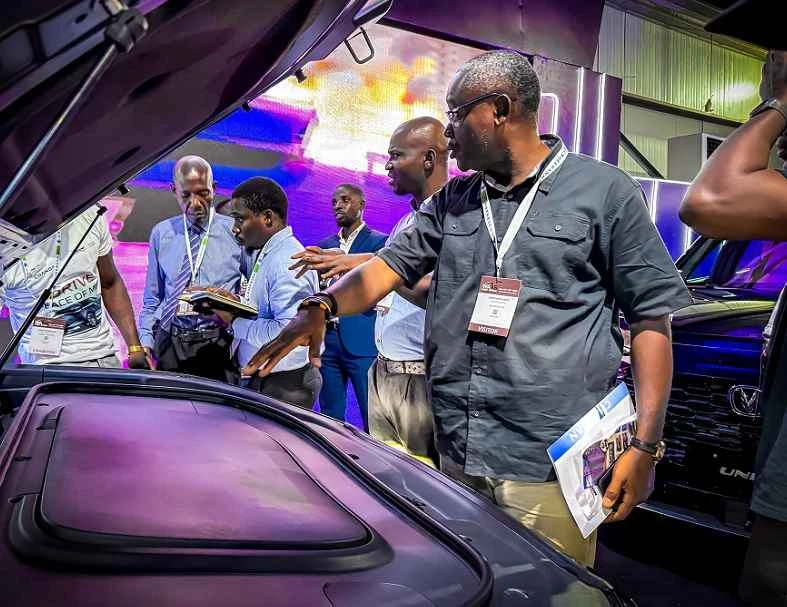 Présentation des véhicules exposés au Salon de l'automobile d'Afrique de l'Ouest 2026 au Nigéria