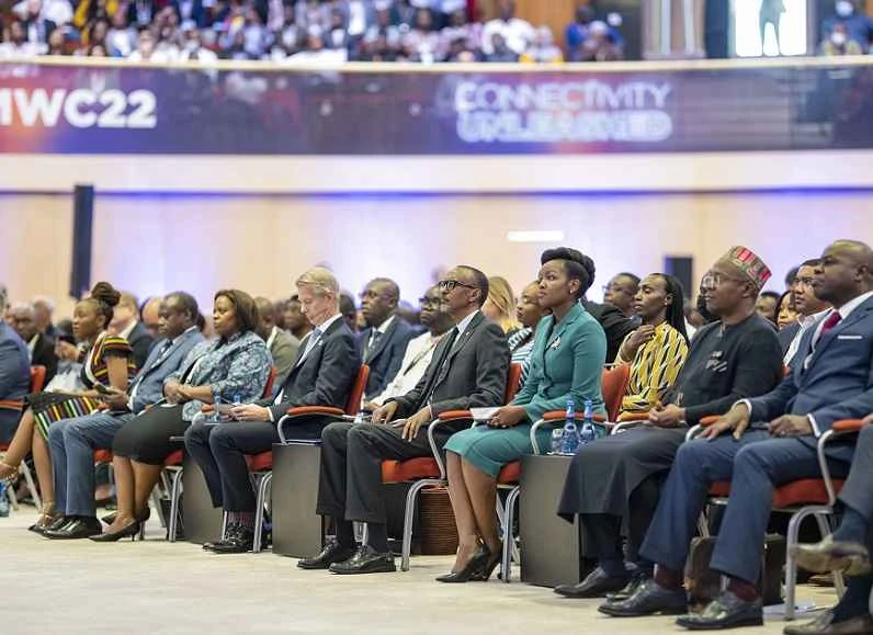 Comment puis-je obtenir le catalogue de l'Exposition africaine des communications 2026 ?